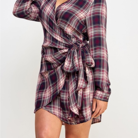 Long Sleeve Plaid Side Tie Dress - Picture 4 of 5